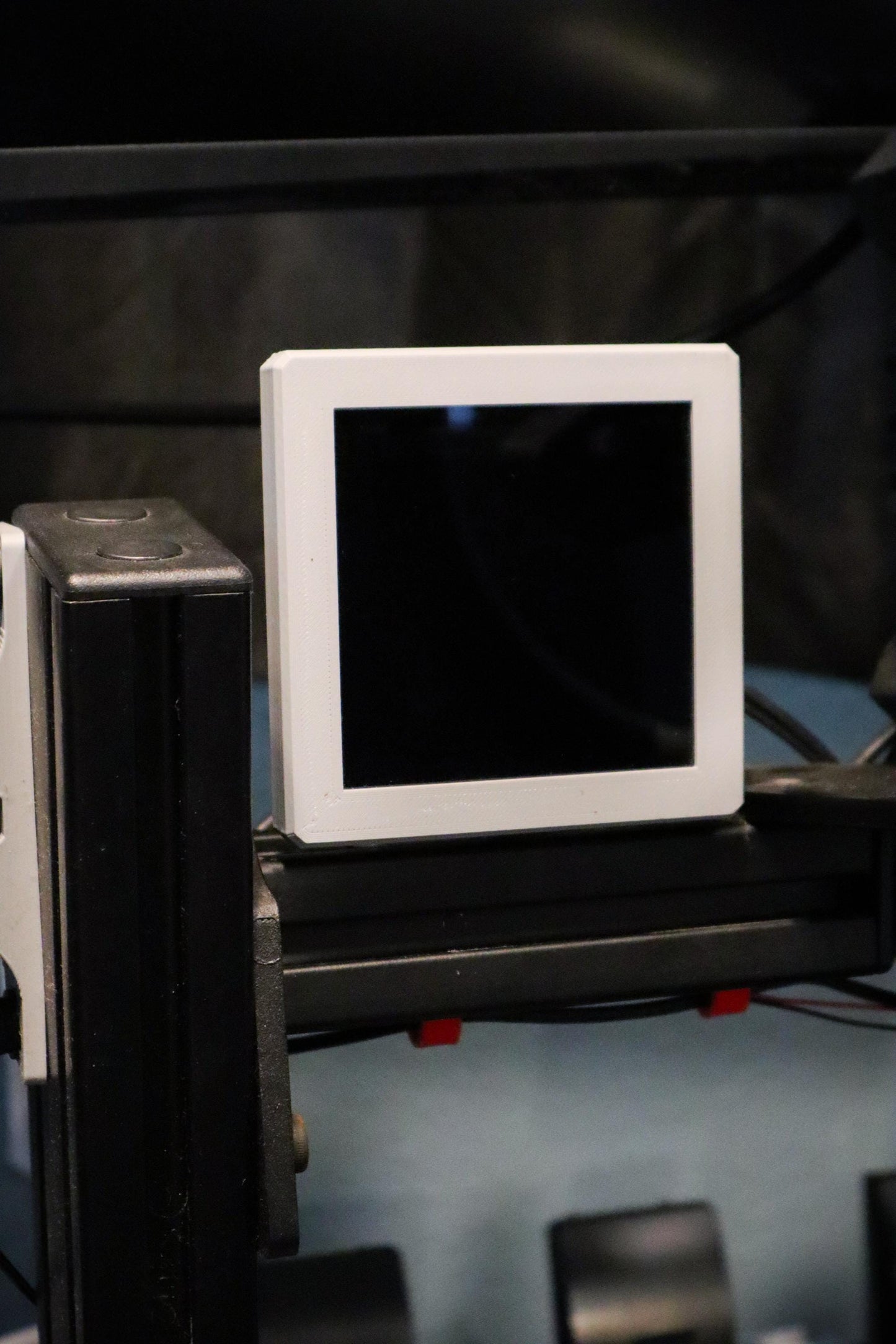 8x8 LED Race Flag & Gear Indicator Light [Plug and Play] USB-C | Low Profile Mounting | 8020 Aluminum Profile Rig DD Wheelbase | Sim Racing